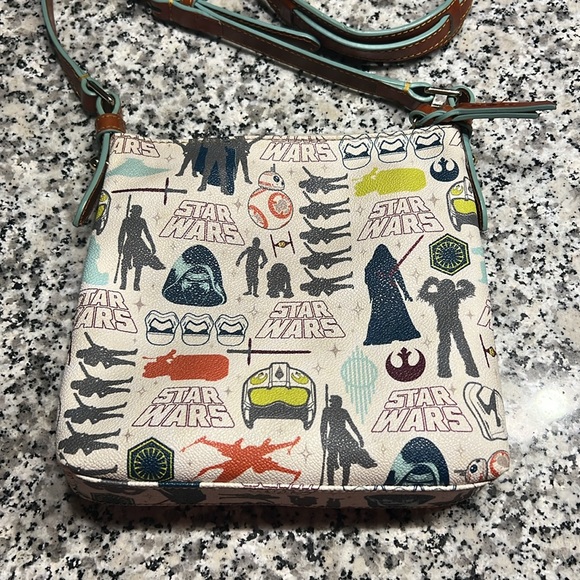 Dooney & Bourke | Star Wars The Force Awakens Letter Carrier - Picture 3 of 9